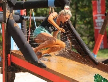 «Χρυσώνουν» την Κωνσταντίνα Σπυροπούλου για να μπει στο Survivor (βίντεο)